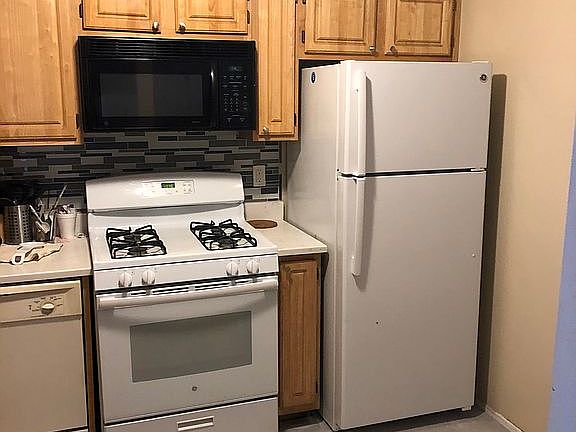 3rd image of 228 Vasser Dr