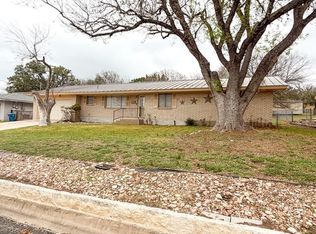 1120 Nancy Beth Dr, Kerrville, TX 78028
