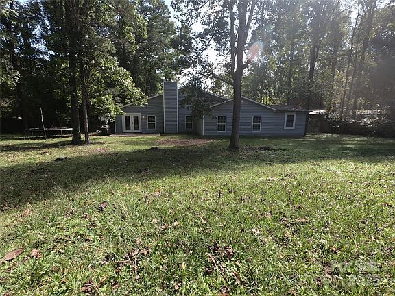 3rd image of 6001 Long Pine Dr