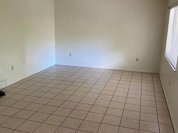 4th image of 227 Knox Mc Rae Dr #5