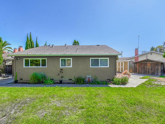 4th image of 472 Clarkwood Ct