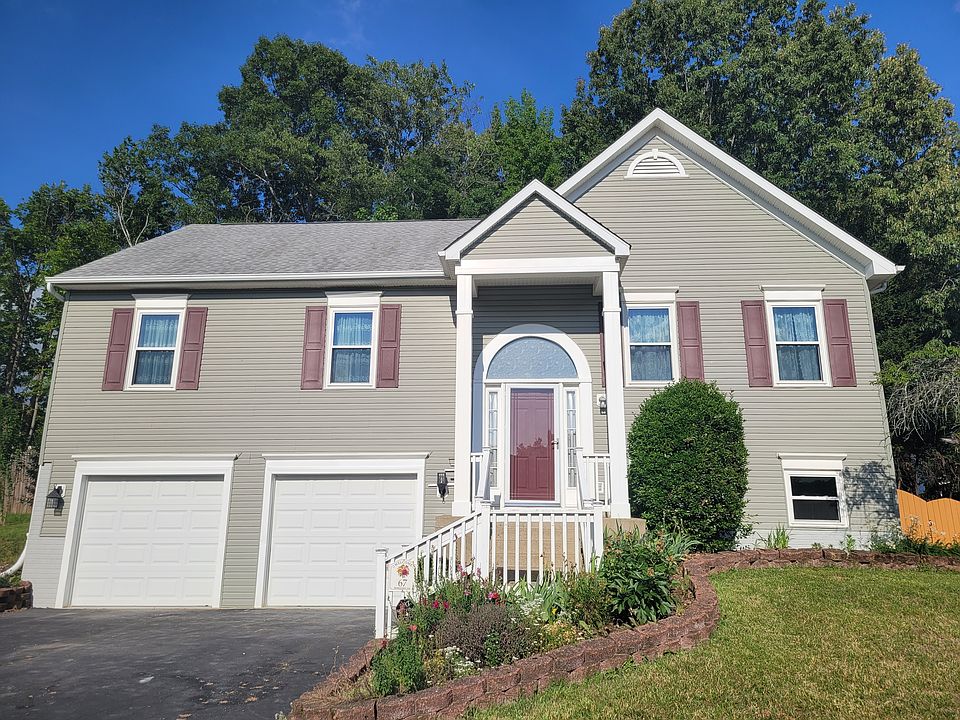 1st image of 67 Berkshire Dr