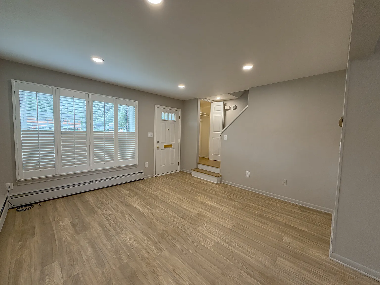 2 bed, 766 sqft, $1,500 — Photo 4
