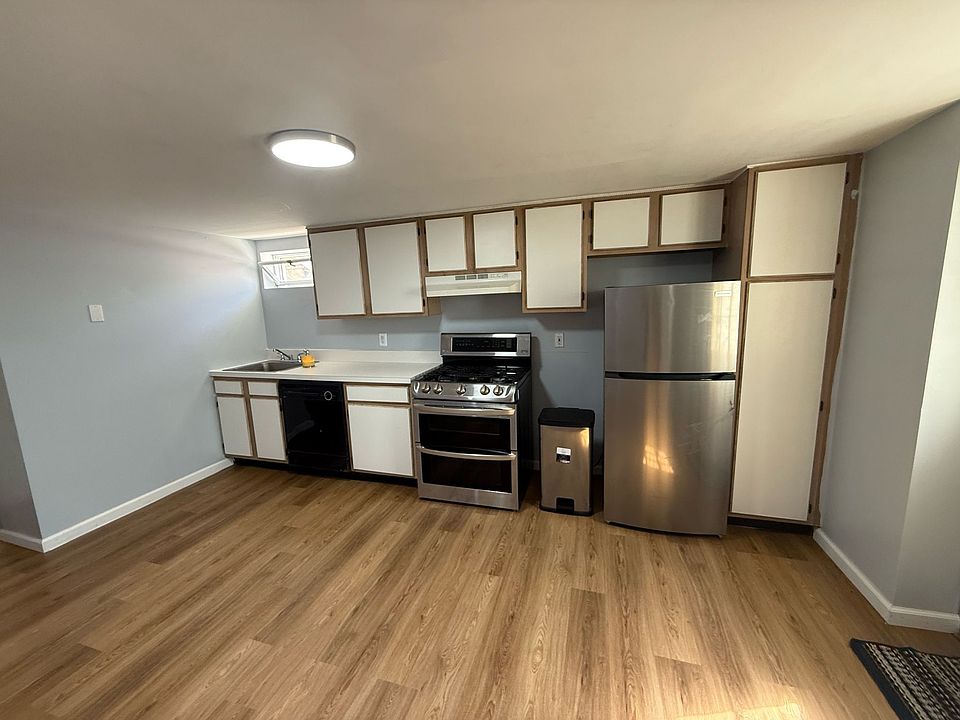 1st image of 30 Denise Dr #2