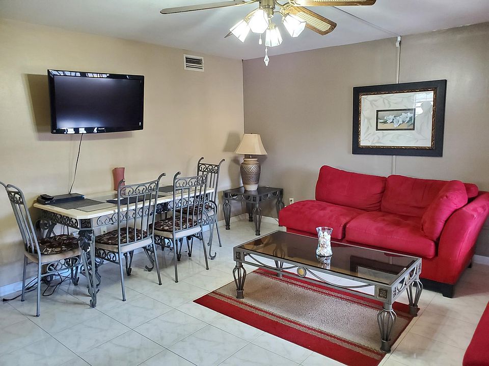 1st image of 1320 Moreland Dr Unit 16