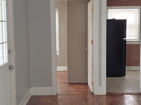 2nd image of 803 N Locust St #A