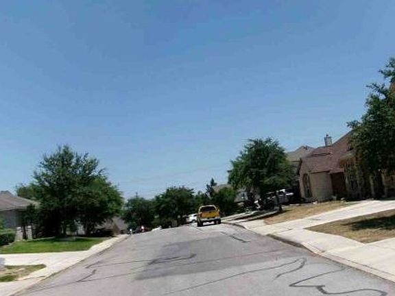 Exterior Neighborhood (street photo)