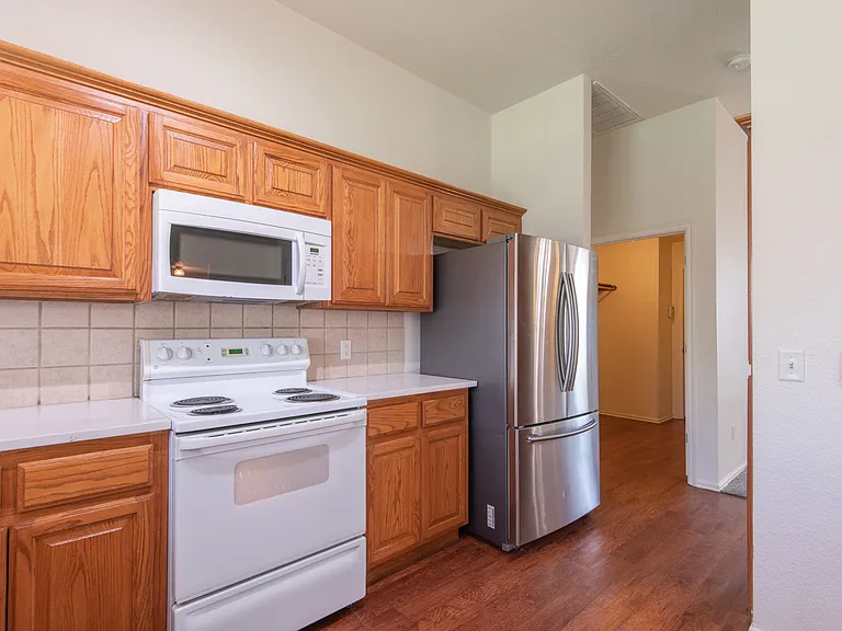 17405 Bronze Ln — Photo 13