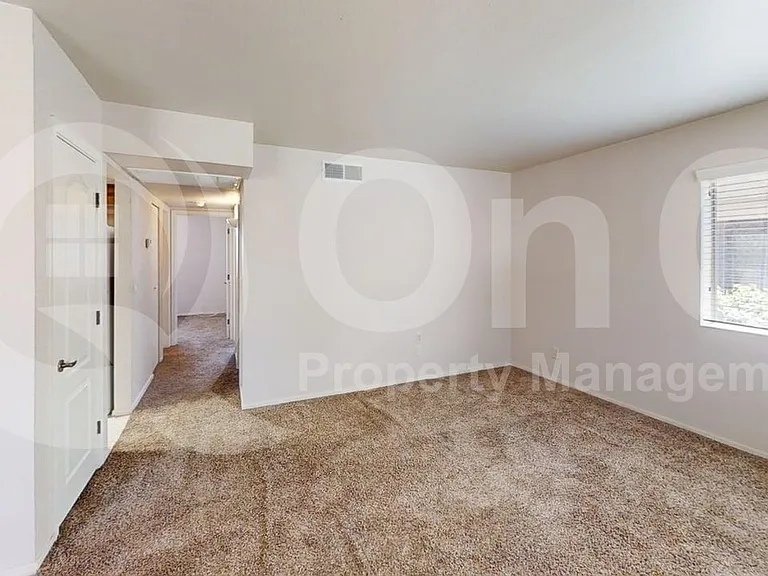 303 N Miller Rd #1005 — Photo 7