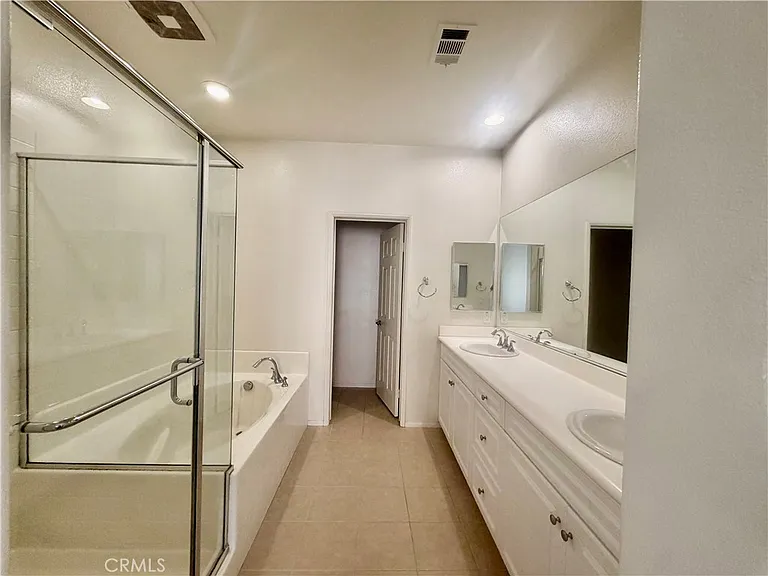 6 Quinn Way — Photo 8