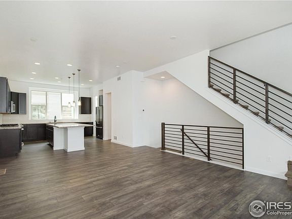 5th image of 523 Primrose Ln