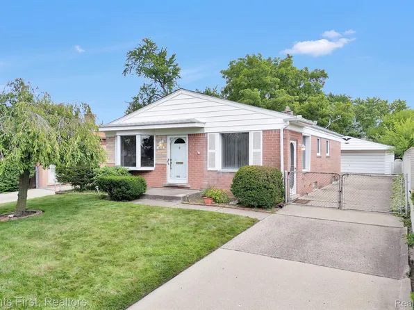 5656 Nightingale St, Dearborn Heights, MI 48127