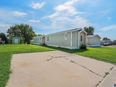 2902 N Fiero Pl, Sioux Falls, SD, 57104