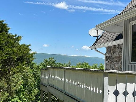 5th image of 384 Easy Slope Ln