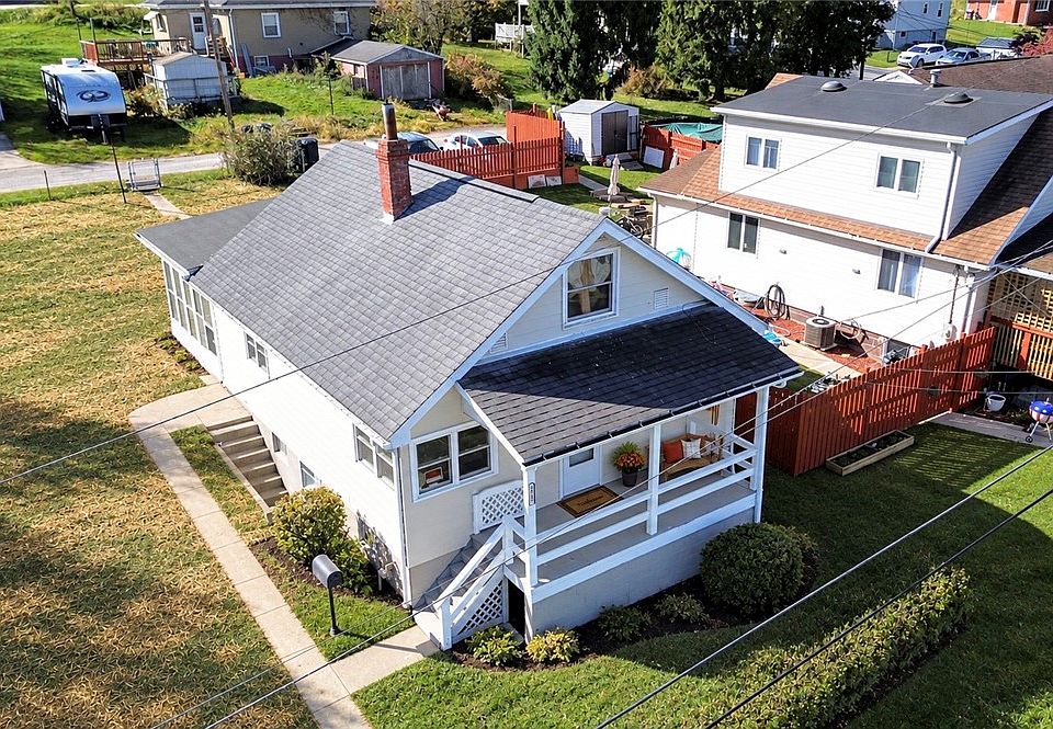 4th image of 468 Hiland Ave