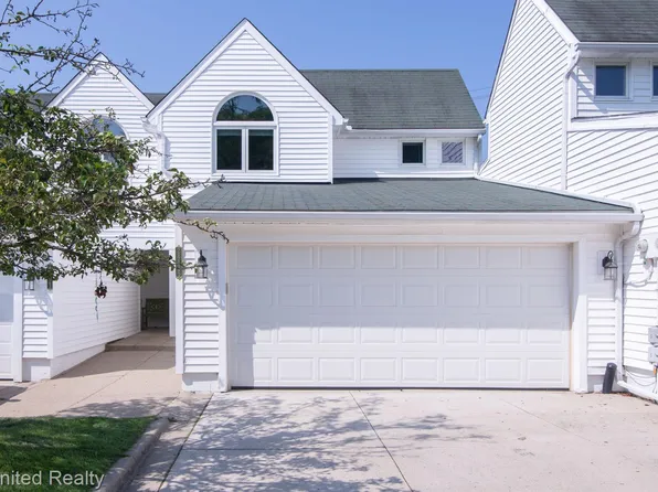 24125 Tana Ct, Farmington, MI 48335