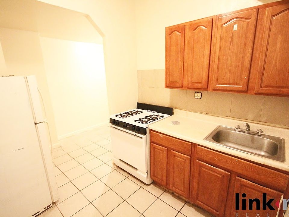 2nd image of 1171 Sherman Ave Bsmt 2