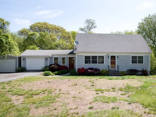 1332 Main Rd, Westport, MA 02790