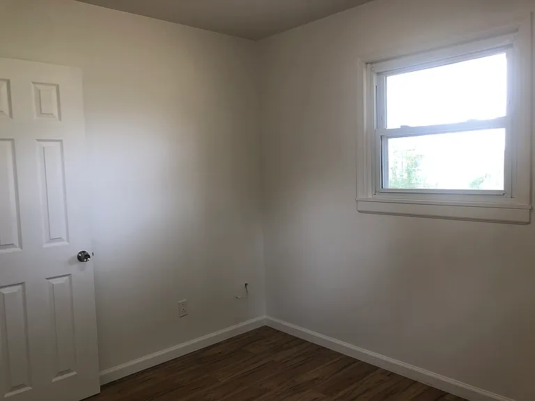 32 Farrell Ave — Photo 15