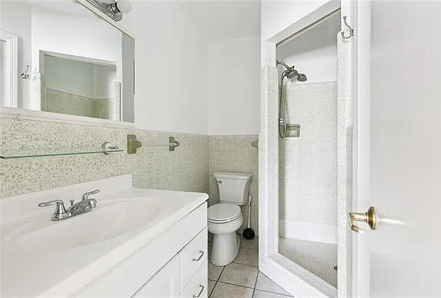 3 bed, 2.5 bath, 1766 sqft, $2,200 — Photo 4