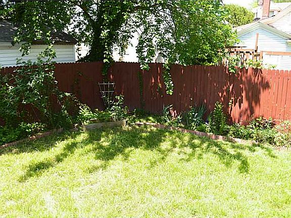 3rd image of 156 W Seaview Ave