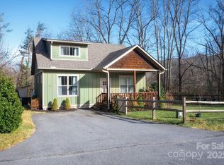 110 Front Porch Dr, Black Mountain, NC 28711