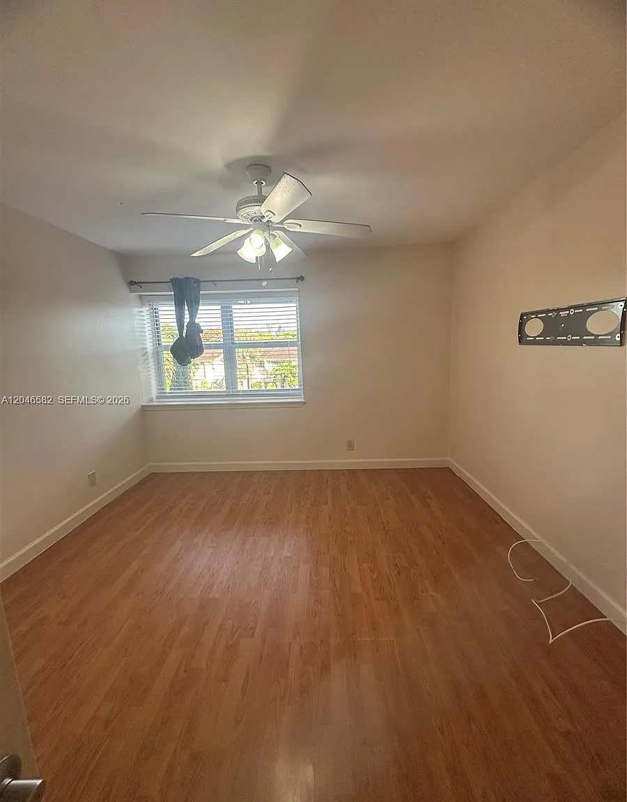 9500 SW 3rd St — Photo 4