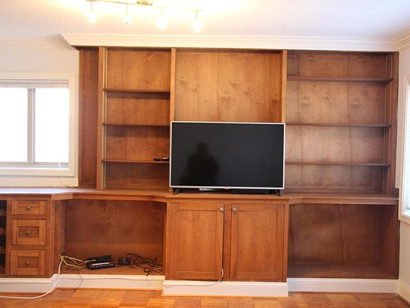 4th image of 1415 N Oak St APT 102