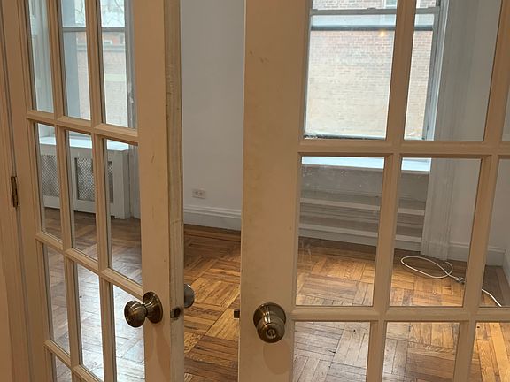 5th image of 271 5th Ave APT 2R