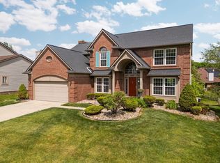 2956 Leslie Park Cir, Ann Arbor, MI 48105