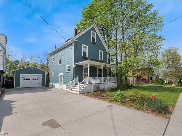 247 W Riddle Ave, Ravenna, OH 44266