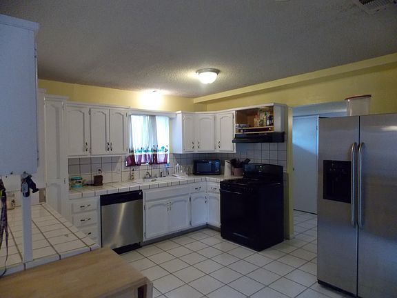 4th image of 2715 S Divisadero St