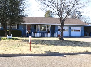 907 Zephyr St, Plainview, TX 79072