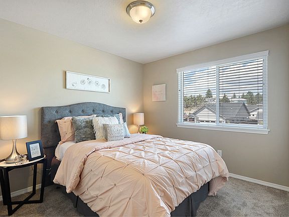Darrington-Bed2-Web