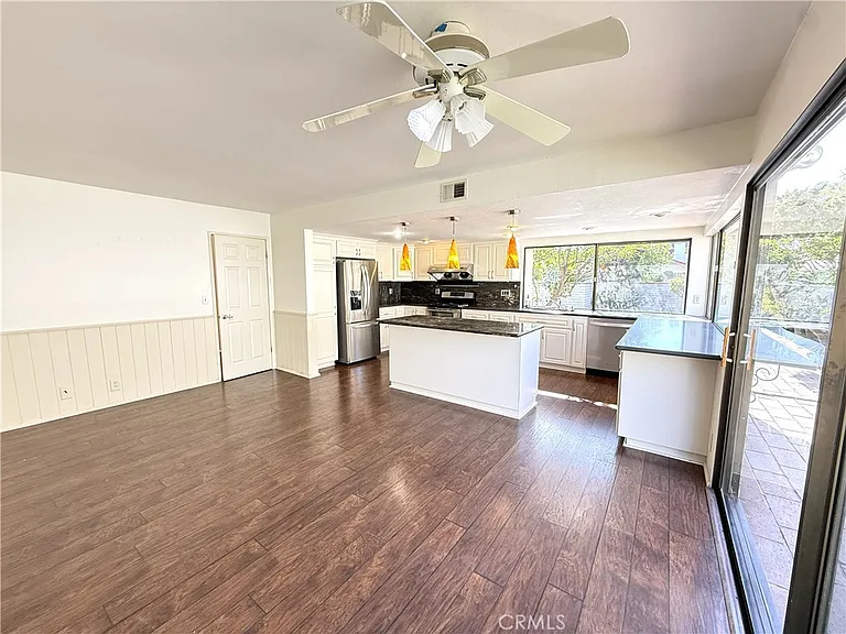24 Cypress Tree Ln — Photo 11