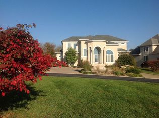 5805 River Creek Dr, Prospect, KY 40059