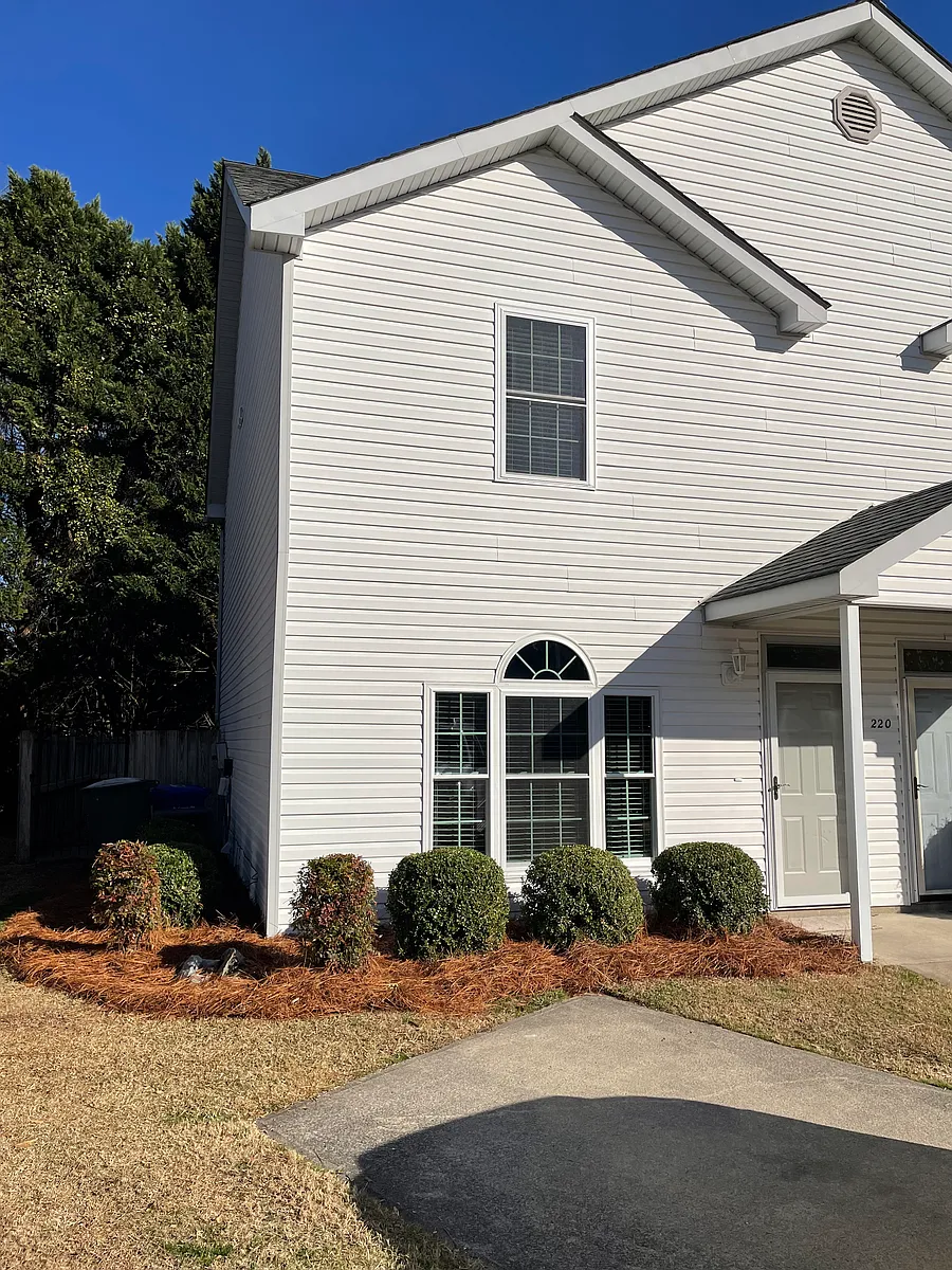 Building Photo - 220 Cape Point Ln #A