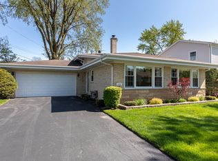 1401 S Clifton Ave, Park Ridge, IL 60068