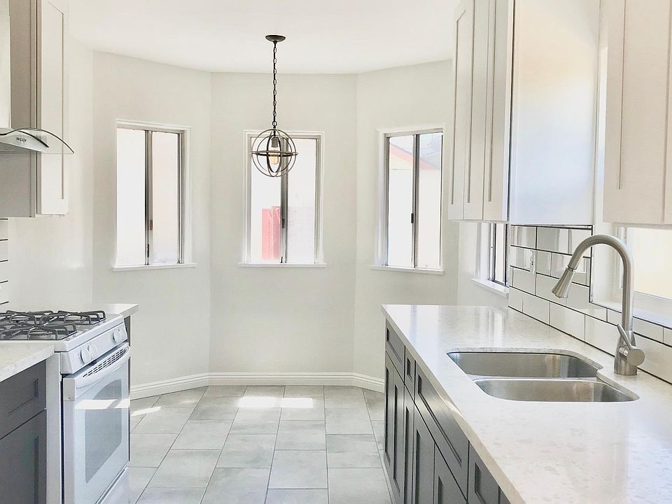 1st image of 2673 Moss Ave