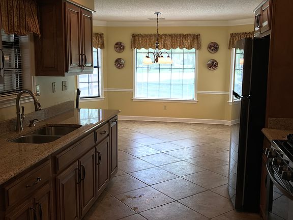 looking to breakfast nook