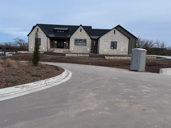 16760 W Hickory Cir, Goddard, KS 67052