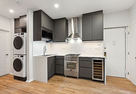 3rd image of 204 W 10th St APT 2