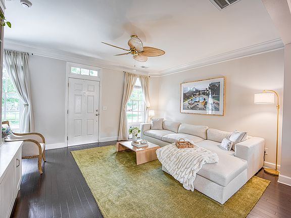 5th image of 1003 Rural Plains Cir