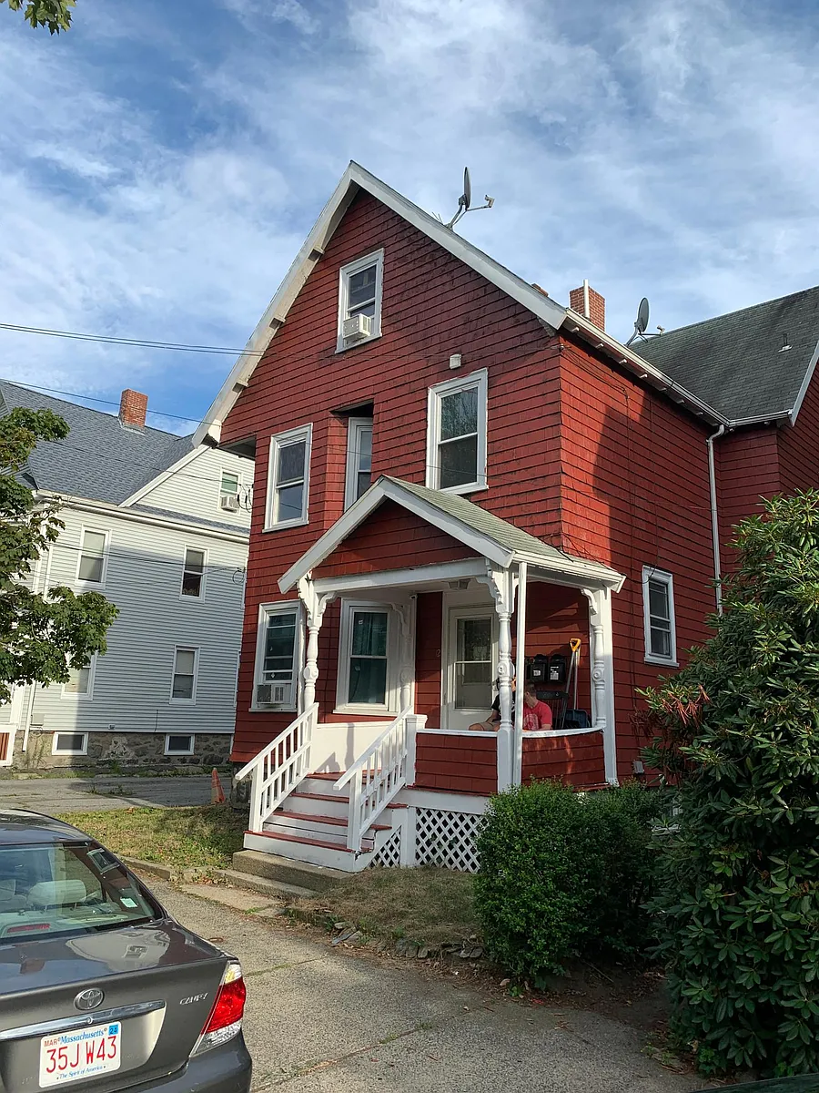 Building Photo - 12 Shawmut St #1