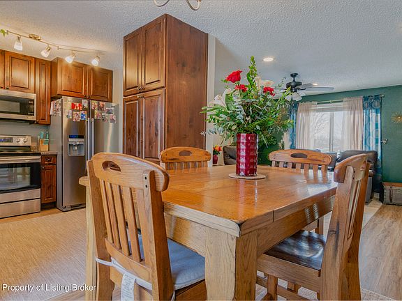 5th image of 1570 2nd Ave E