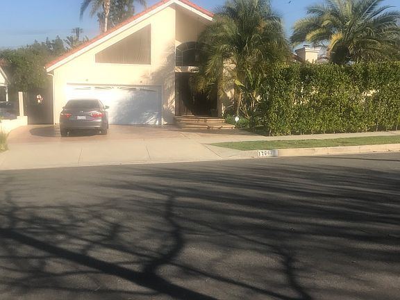 3rd image of 17947 Valley Vista Blvd