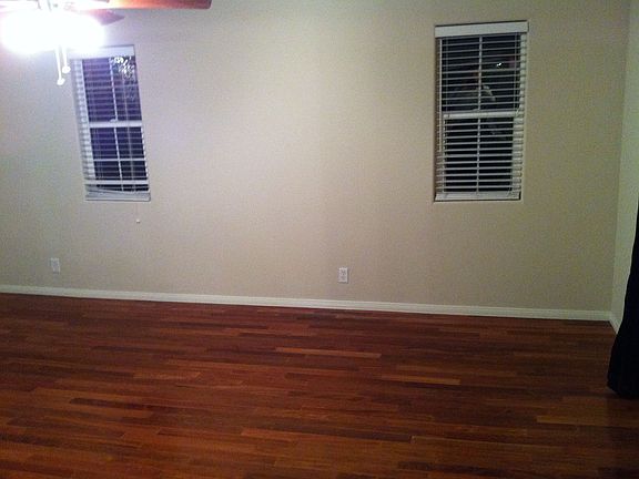 5th image of 1232 N Sycamore Ave