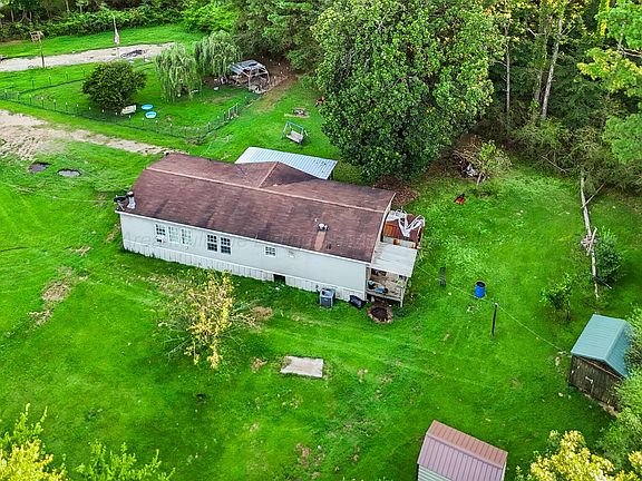 4th image of 371 Pleasantway Dr