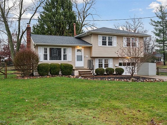 2nd image of 21 Eastgate Dr