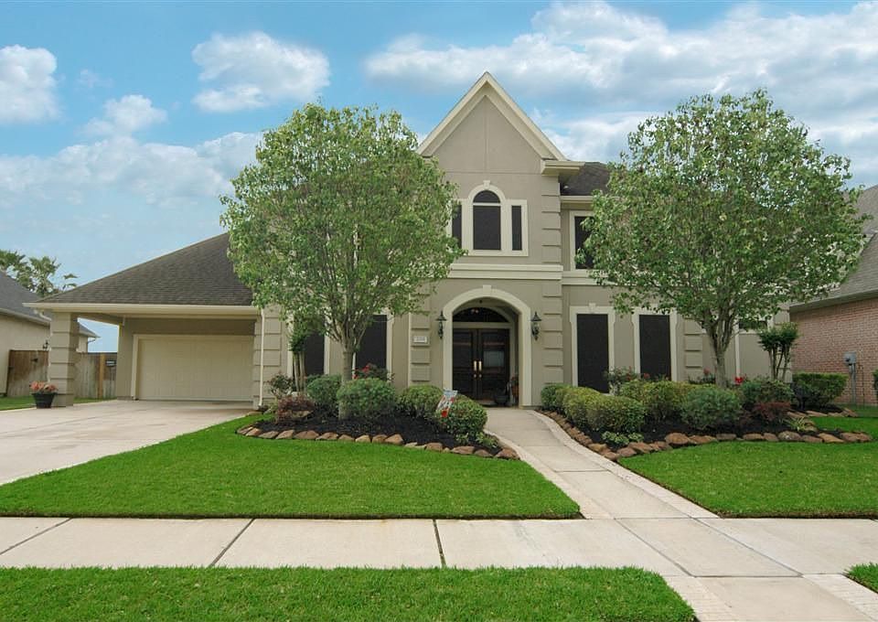 1st image of 2715 E Bainbridge Cir